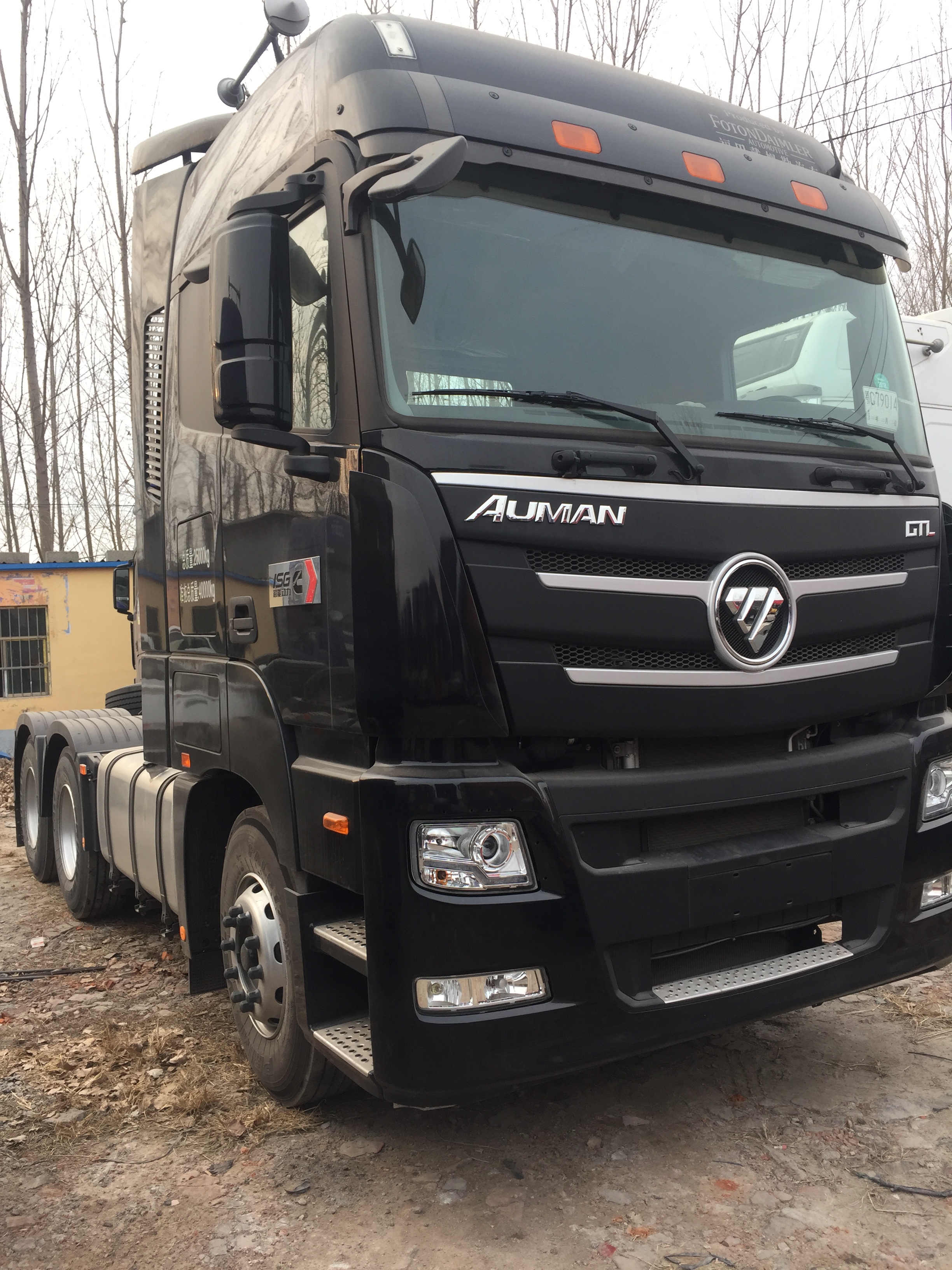 欧曼国五460马力牵引车库存出售